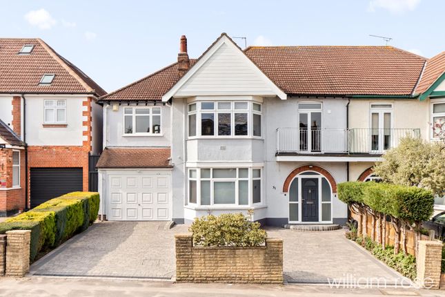 7 bed property, in Kings Avenue, £1,500,000