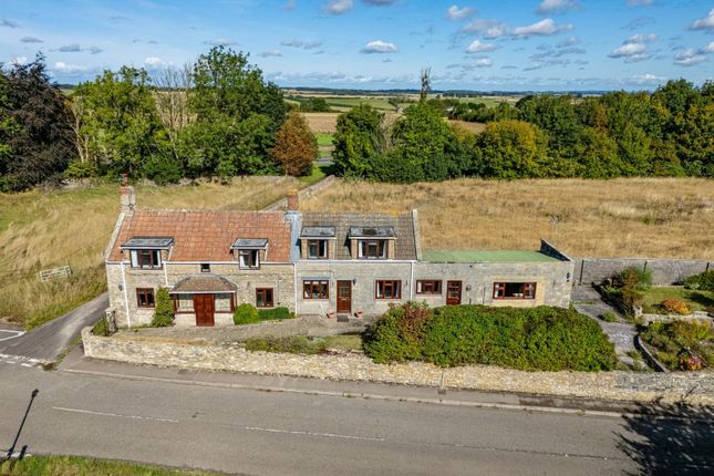 4 bed property, in High Street, £675,000