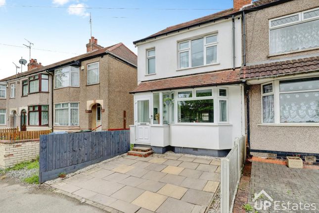 3 bed property, in Old Church Road, £250,000