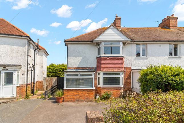3 bed property, in Colwood Crescent, £325,000