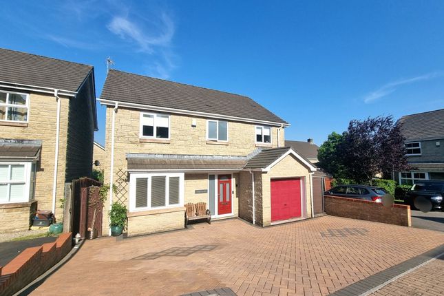 4 bed property, in Parc Derllwyn, £430,000