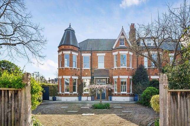 6 bed property, in Half Moon Lane, £5,000,000