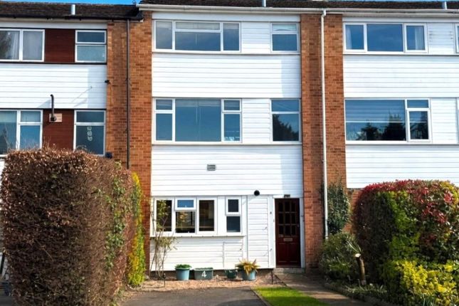 3 bed property, in 4(A) Kingsway, £70,000