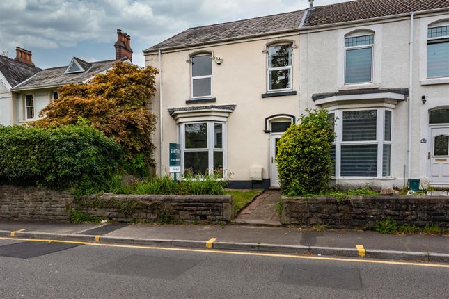 4 bed property, in De La Beche Road, £325,000