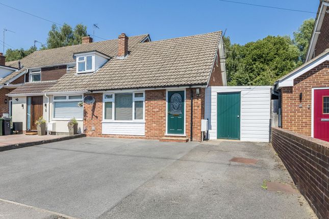 2 bed property, in Farm Road, £335,000