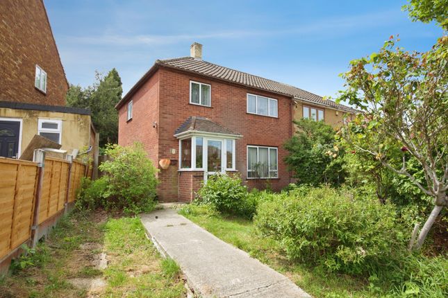 3 bed property, in Hailsham Road, £400,000