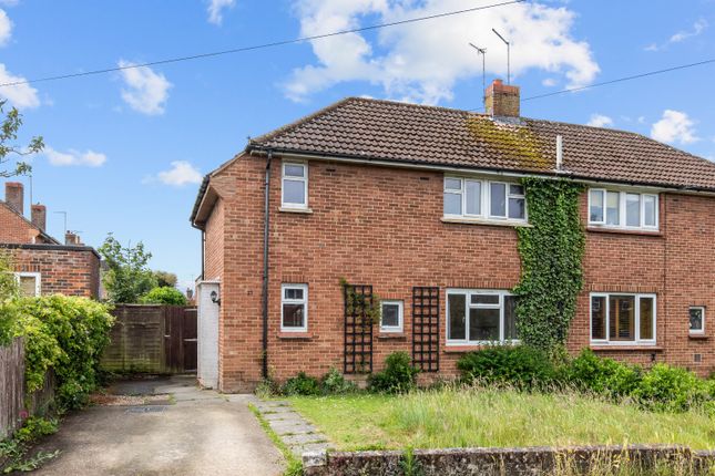 2 bed property, in Queens Road, £365,000