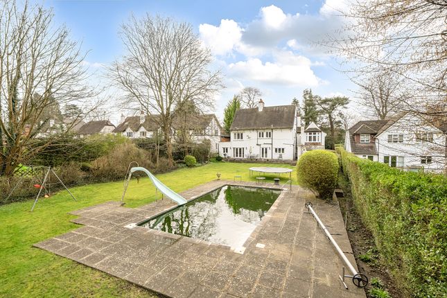 5 bed property, in Smitham Bottom Lane, £1,295,000