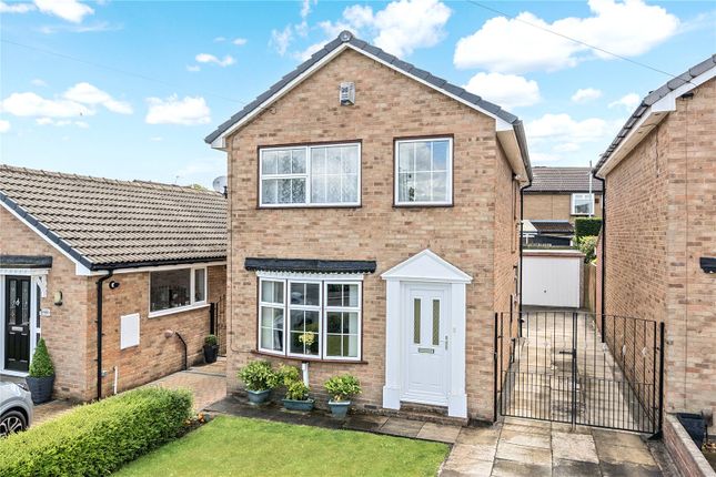 3 bed property, in Springbank Close, £325,000