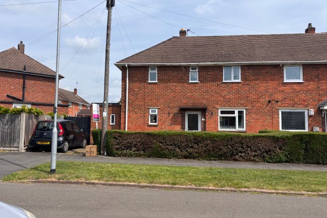 3 bed property, in Tennyson Road, £210,000