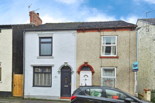 2 bed property, in Church Street, £100,000