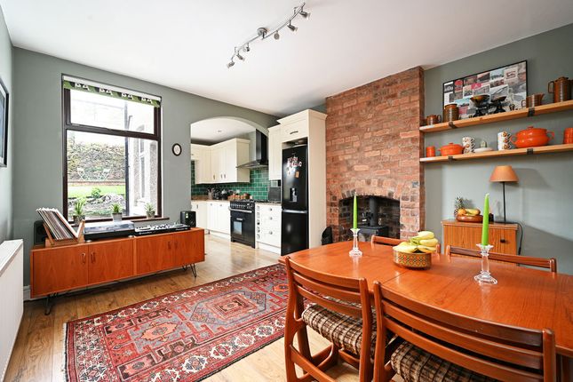 3 bed property, in Mona Road, £325,000