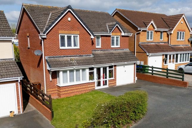 4 bed property, in Beaumont Way, £375,000