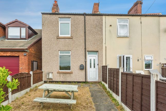 2 bed property, in High Street, £130,000