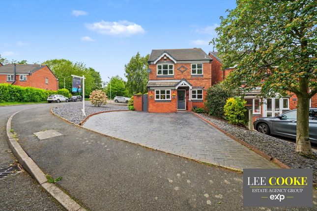 3 bed property, in Bluebell Crescent, £325,000