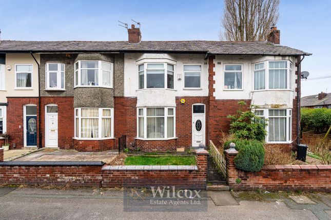 2 bed property, in Roscow Avenue, £140,000