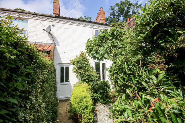 2 bed property, in Kings Arms Street, £180,000