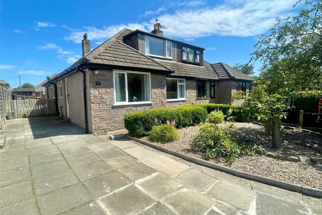 2 bed property, in Meadow Park, £240,000