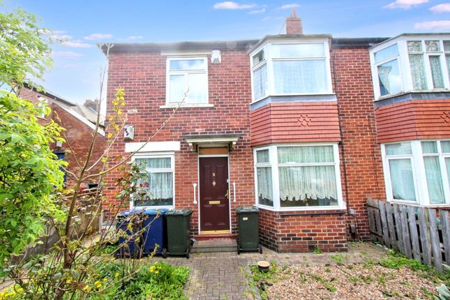 5 bed property, in St. James Crescent, £90,000