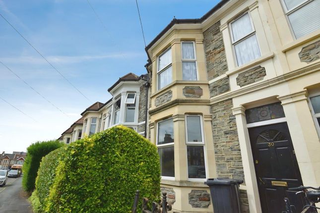 3 bed property, in Chelsea Park, £425,000