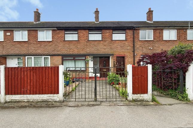 3 bed property, in Heathfield Drive, £165,000