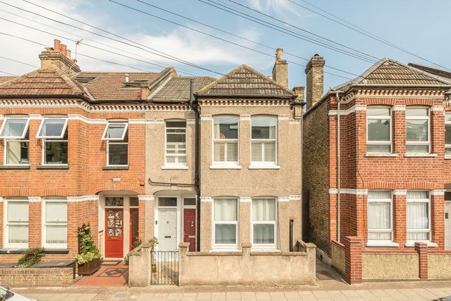 2 bed property, in Leverson Street, £485,000