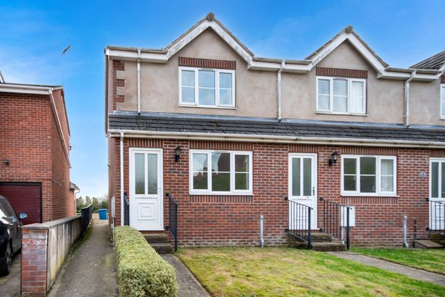 2 bed property, in Whitehall Court, £140,000