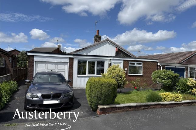 2 bed property, in Woodside Drive, £235,000