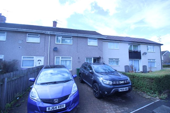 3 bed property, in Beaumaris Drive, £210,000
