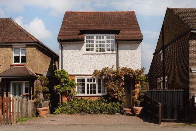 3 bed property, in West Road, £700,000