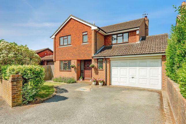 4 bed property, in Lashmere, £750,000