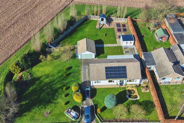 3 bed property, in Marsh Road, £365,000
