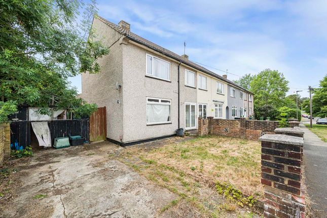 3 bed property, in Clarendon Green, £385,000