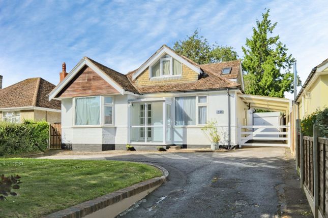 4 bed property, in Bournemouth Road, £390,000