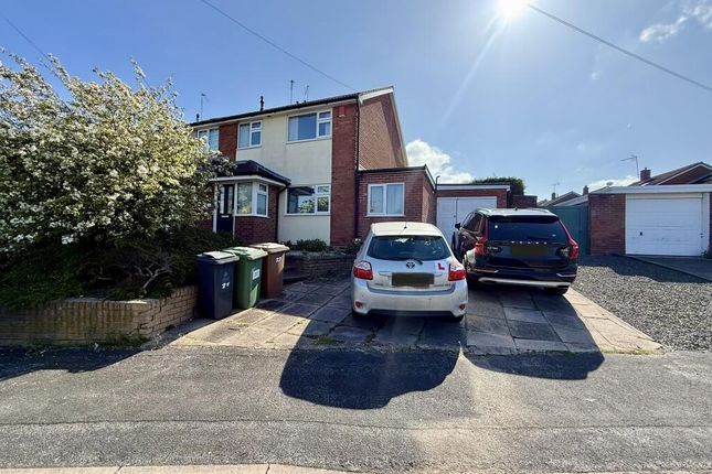 3 bed property, in Appledore Road, £340,000