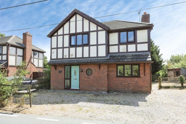 3 bed property, in Stoneley Road, £270,000
