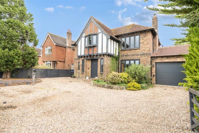 4 bed property, in Elcot Lane, £900,000