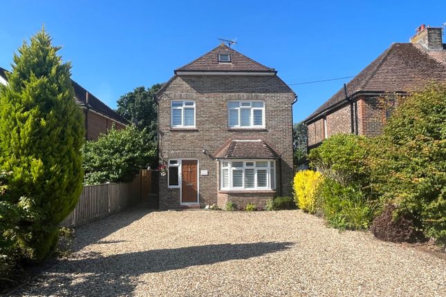 3 bed property, in The Green, £479,950