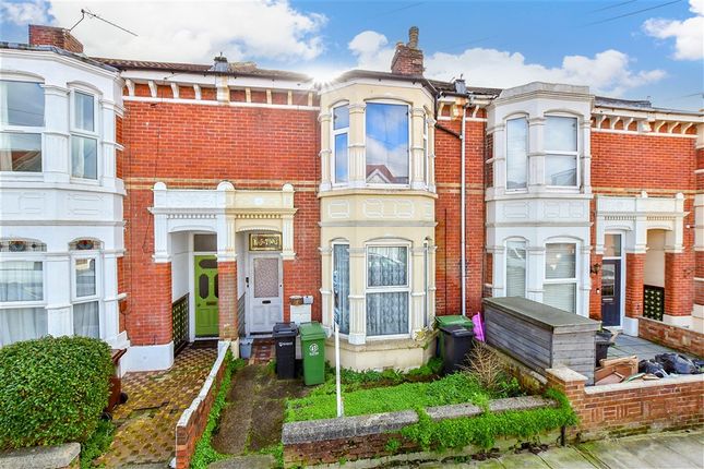 2 bed property, in Oriel Road, £145,000