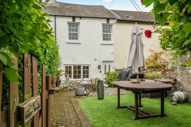 3 bed property, in Haye Road, £230,000