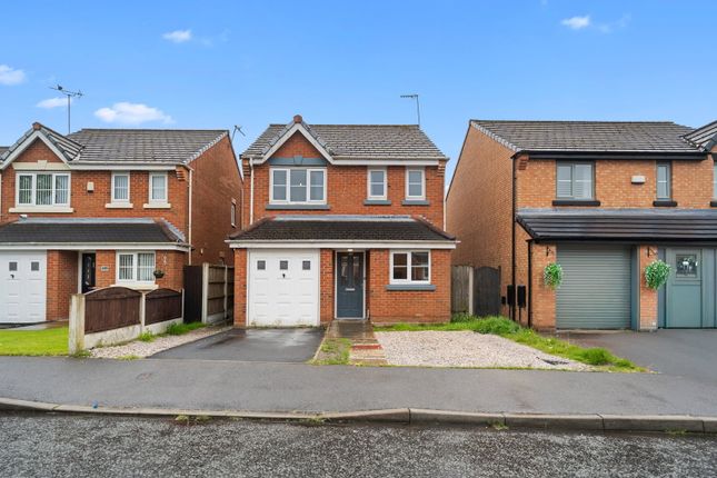 3 bed property, in De Haviland Way, £200,000