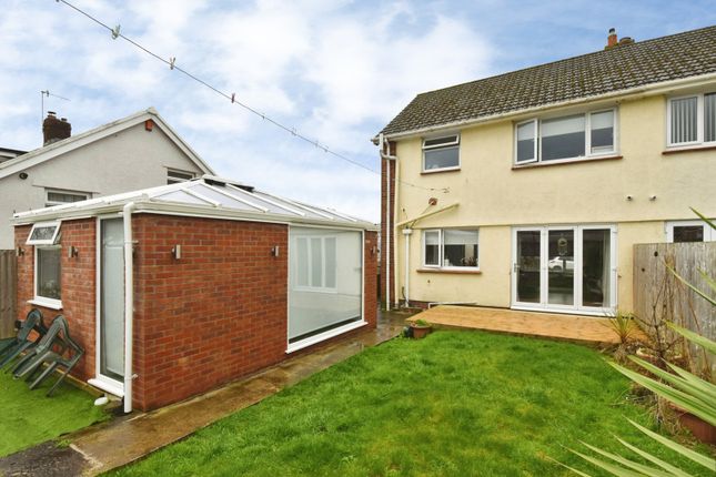 3 bed property, in Enfield Close, £290,000