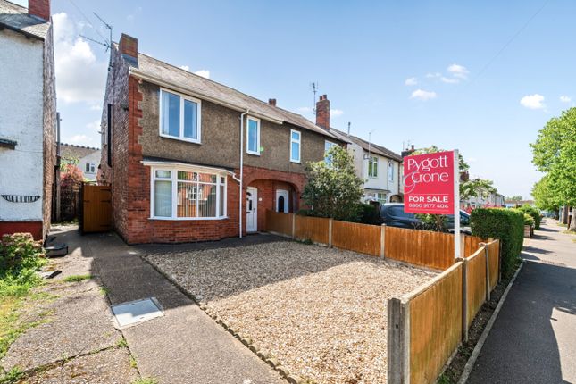 3 bed property, in Bristol Drive, £200,000