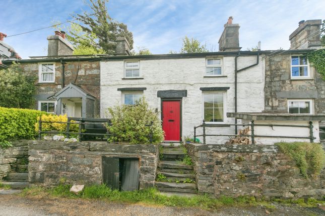 2 bed property, in Carrog Terrace, £160,000