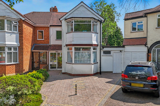 3 bed property, in Hatchford Avenue, £325,000