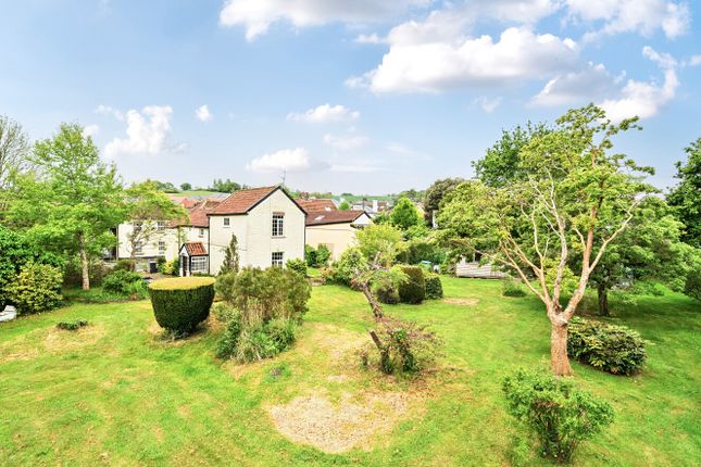 4 bed property, in Exminster, £600,000