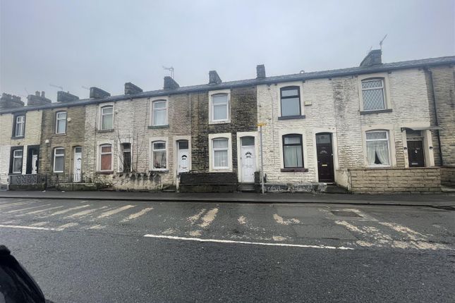 3 bed property, in Briercliffe Road, £85,000