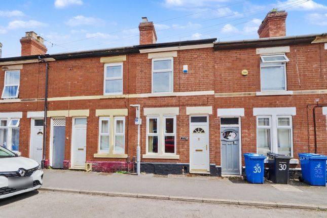 2 bed property, in Ward Street, £90,000