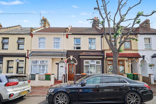 3 bed property, in St. Olaves Road, £375,000