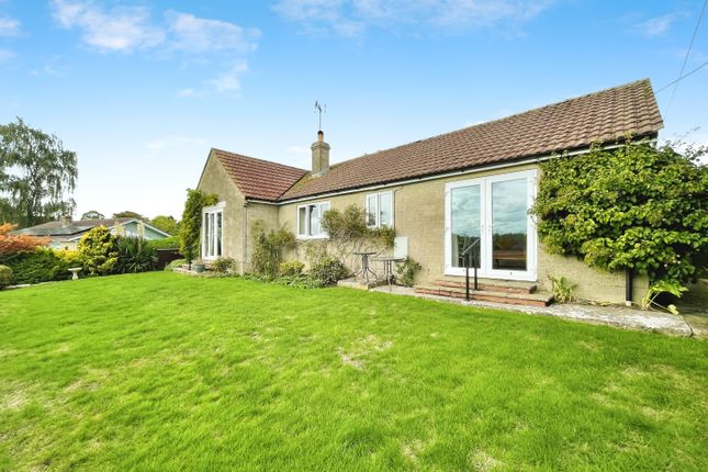 3 bed property, in Holton, £480,000